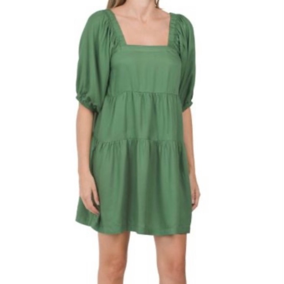 Green puff sleeve dress - Picture 2 of 6